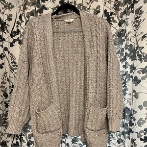 Gray knitted cardigan